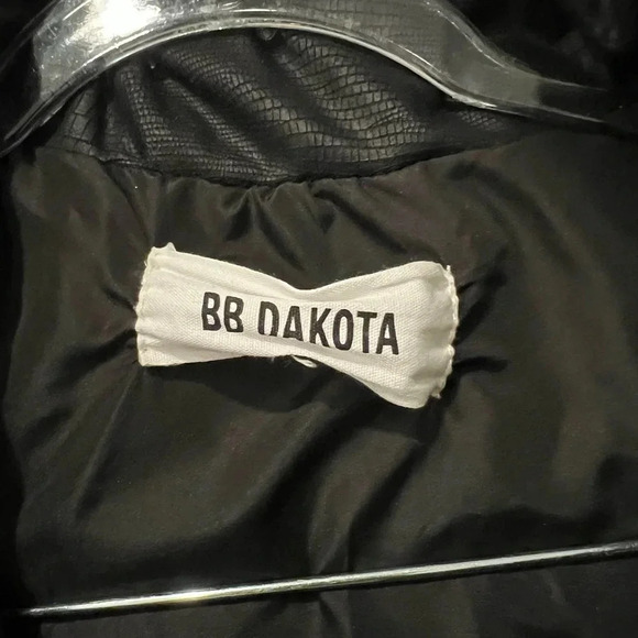 Bb Dakota xs puffer.       Great condition - Picture 5 of 8